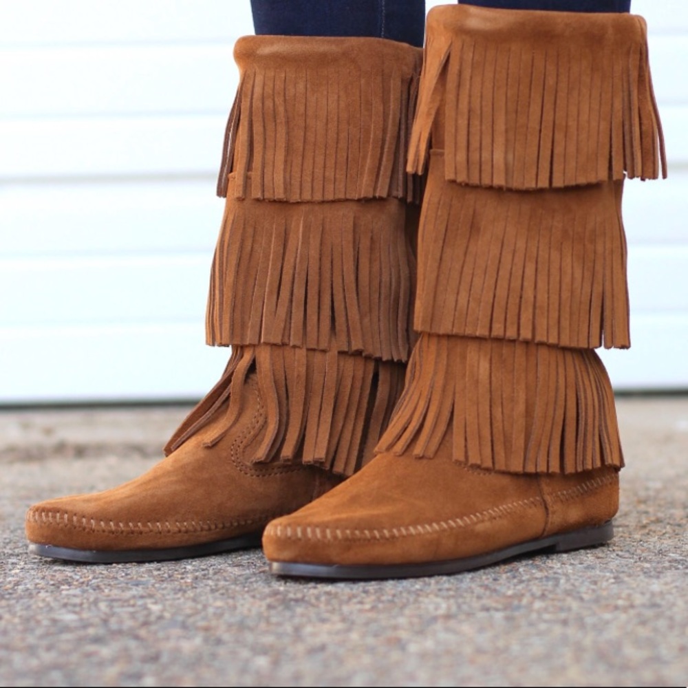 Minnetonka 3 layer Fringe Boots